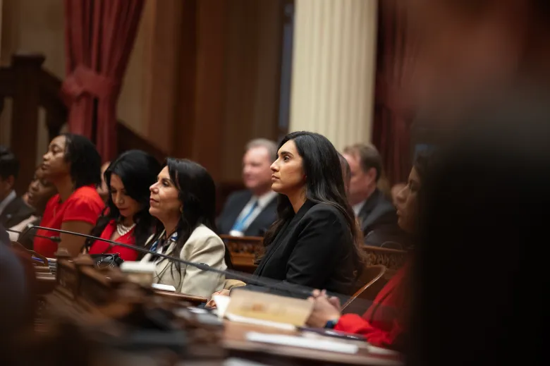 ‘No me acosen’: Legisladores de California y EE. UU. debaten sobre la tecnología de lectura de matrículas